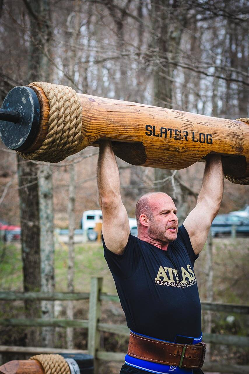 steve slater holding a log